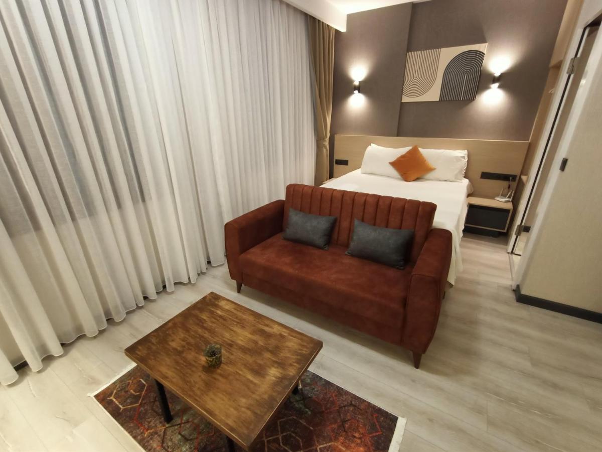 New Falcon Palas Otel Istanbul Bagian luar foto