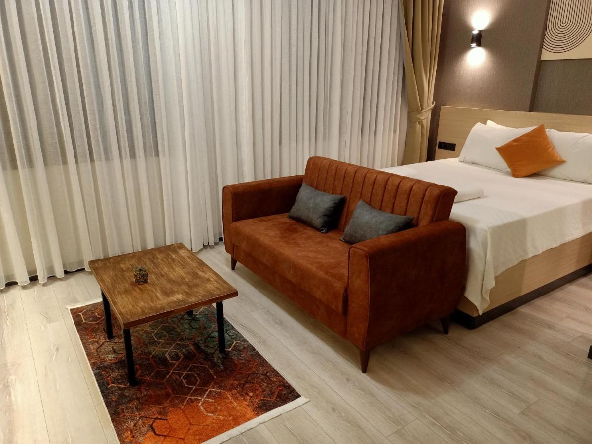 New Falcon Palas Otel Istanbul Bagian luar foto