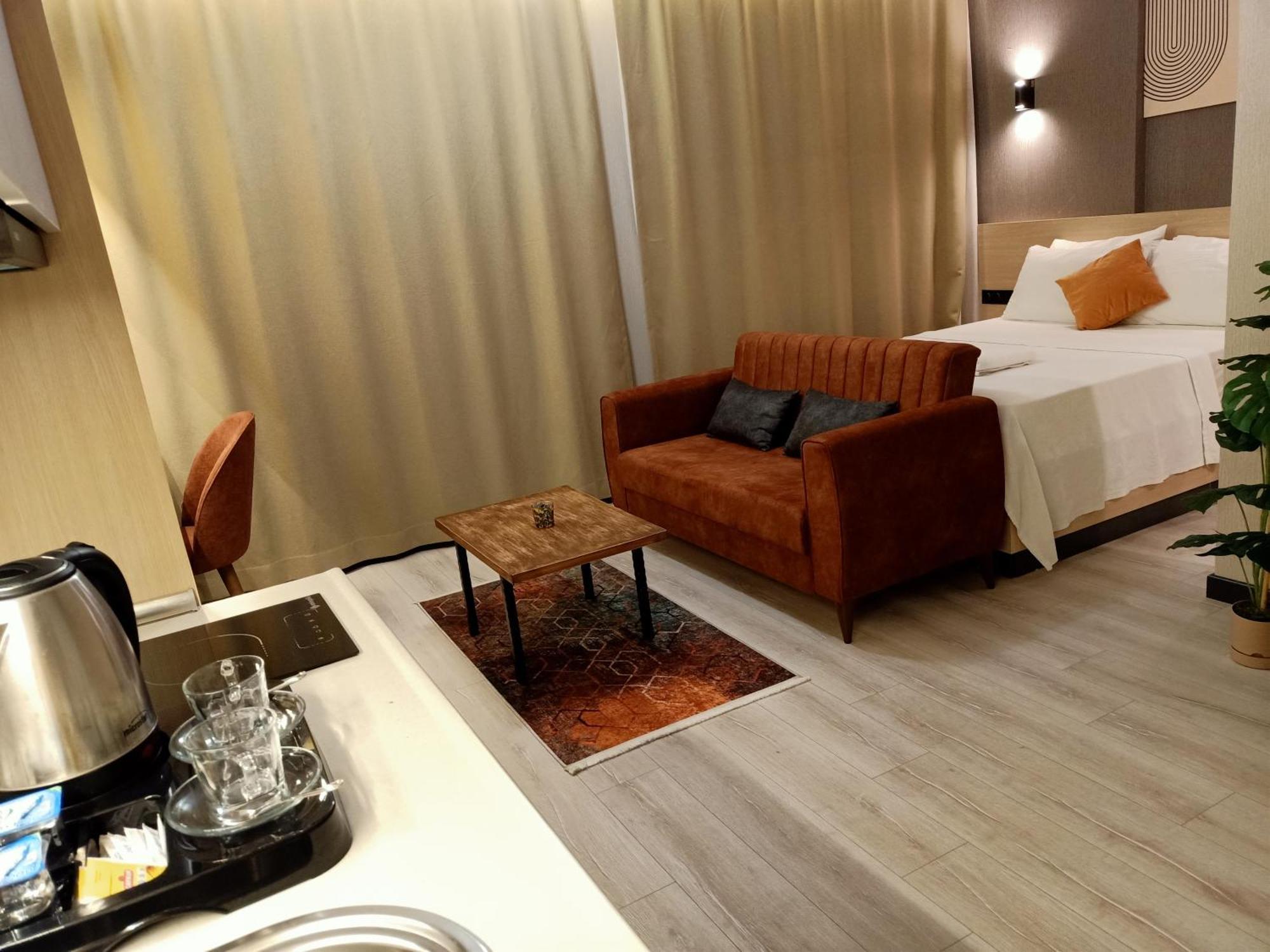 New Falcon Palas Otel Istanbul Bagian luar foto